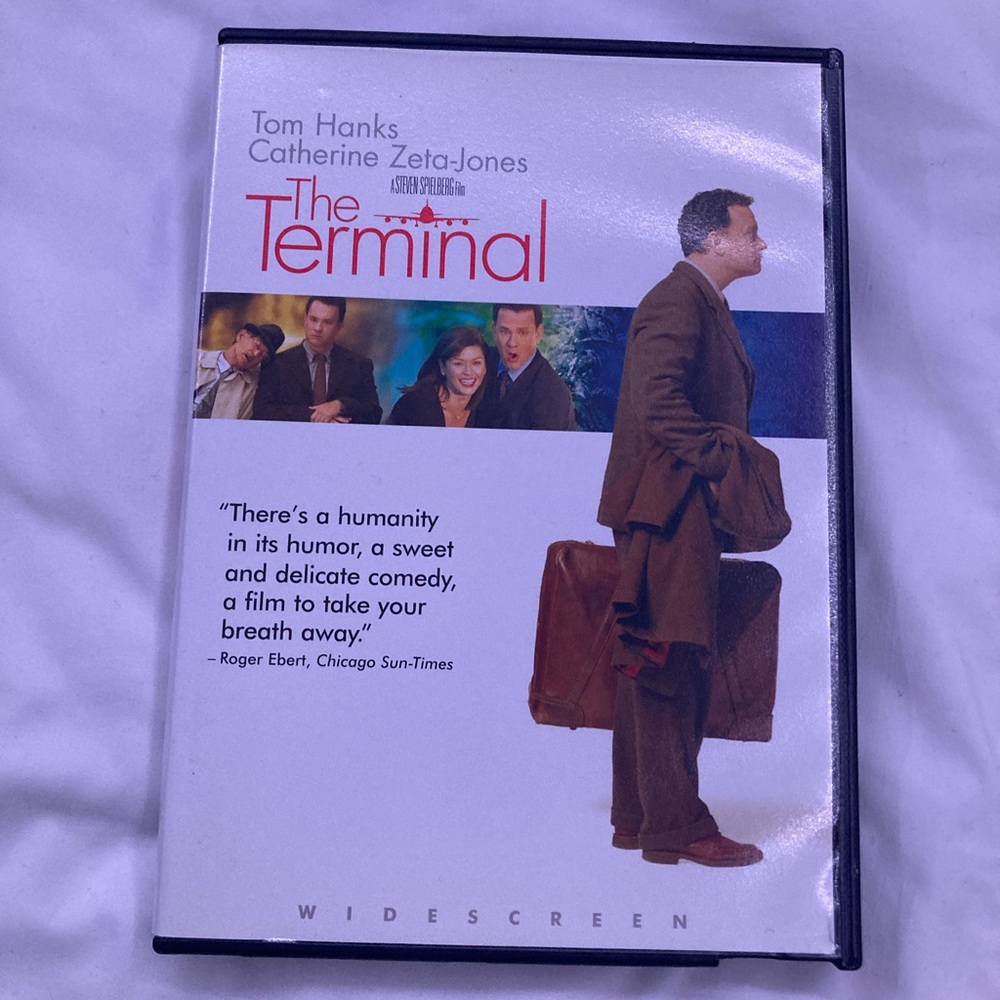 The Terminal - Picture 1 of 5